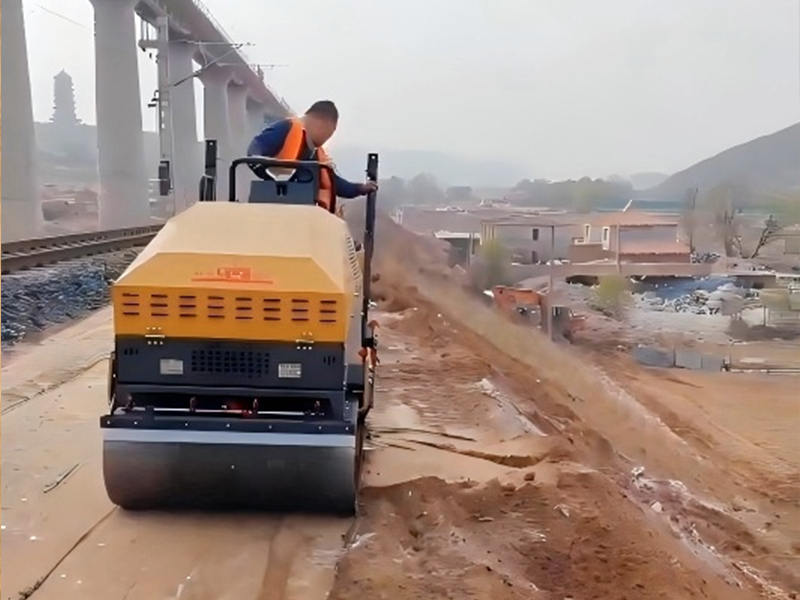 Tianjin customer road compaction construction